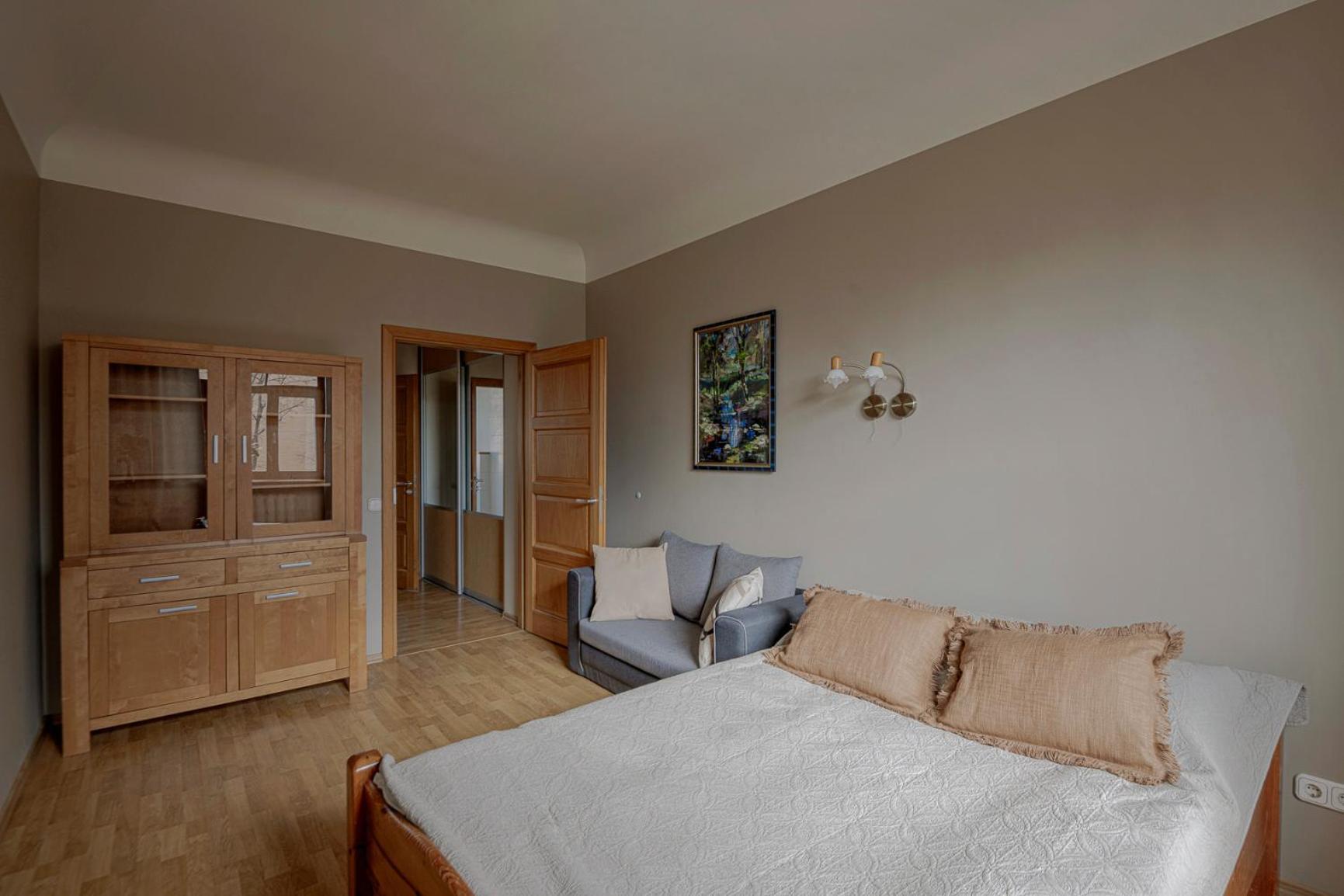 Appartement Sunny In The Art Nouveau District With Balcony *